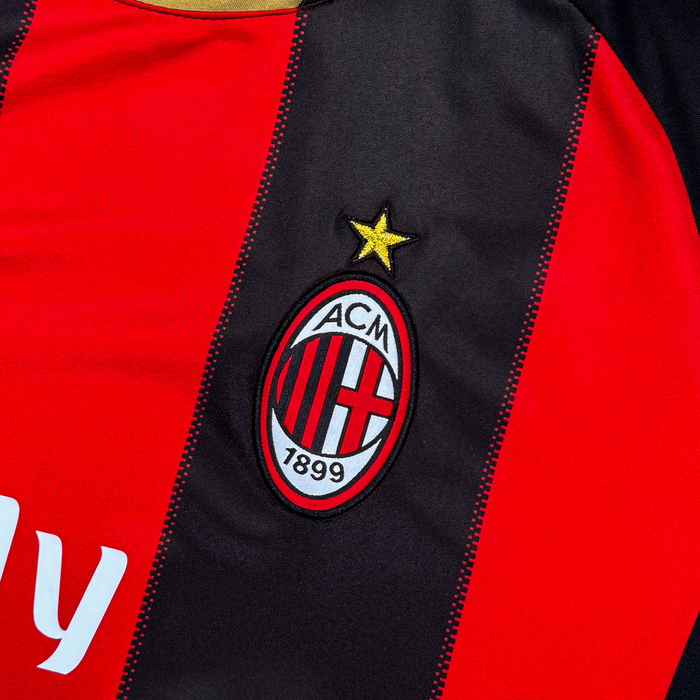 AC Milan 2010/11 Local