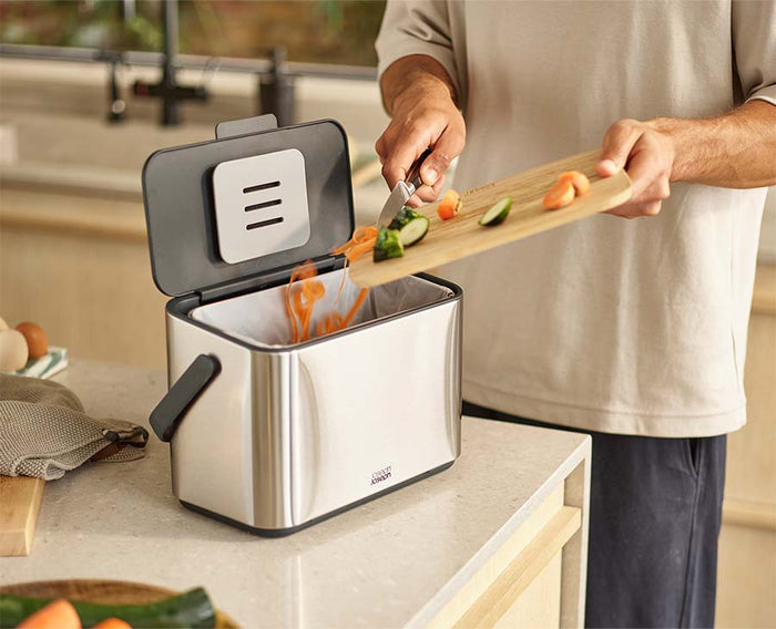 [hidden] [lifestyle] Collect™ 4L Stainless-steel Food Waste Caddy - 30145 - Image 2