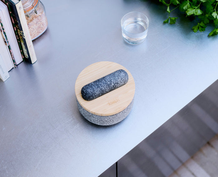 Dash™ Pestle & Mortar with Bamboo Lid