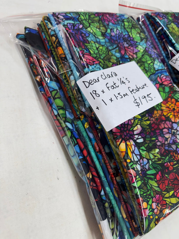 Dear Clara by Jason Yenter - Fat Quarter and Blue Border Pack