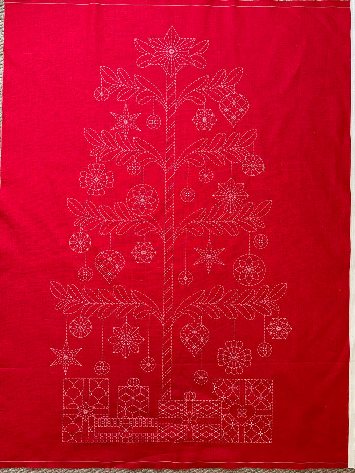 DVC1005 Sashiko Christmas Tree Panel Red