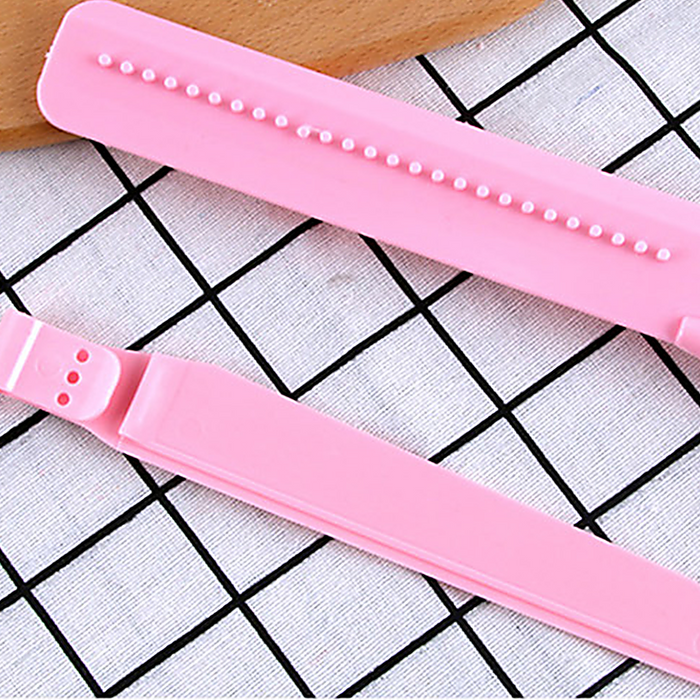 Food Stuff Adjustable Cake Scraper ( Free Pipping Tips Set ! )