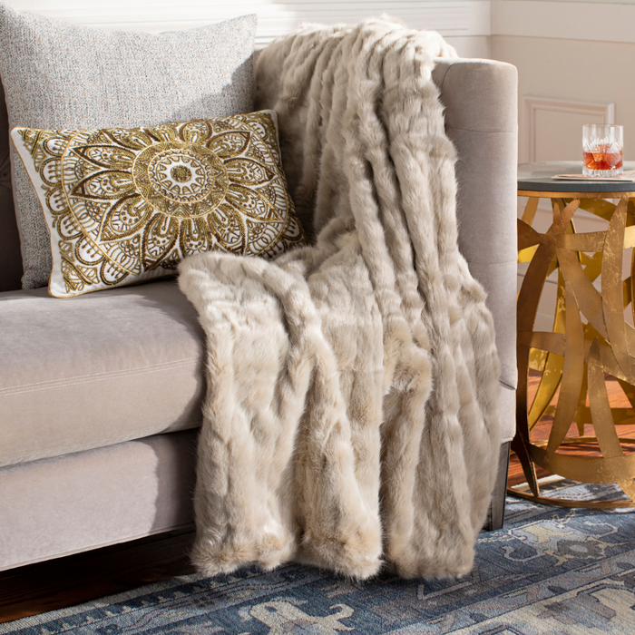Innu Fur Throw