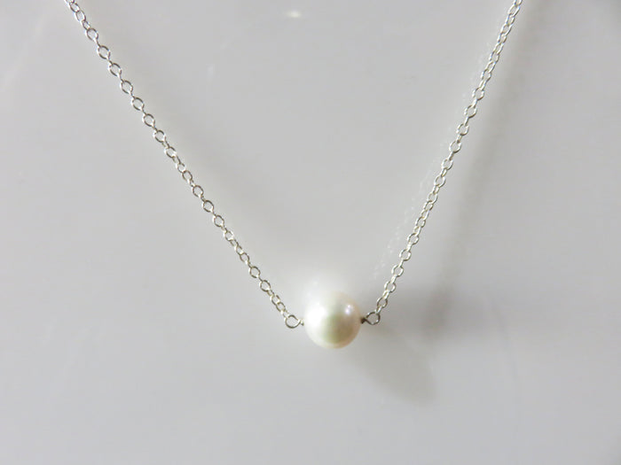 Lotus Silver White Pearl Necklace