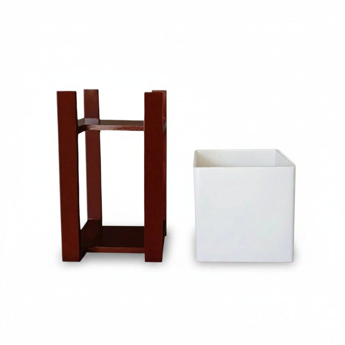 0701 Square Pot on Stand - WB , Feature