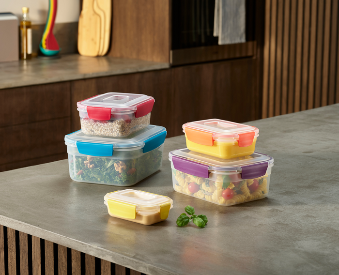 [lifestyle] Nest™ Lock 5-piece Multi-size Container Set - 81081 - Image 2