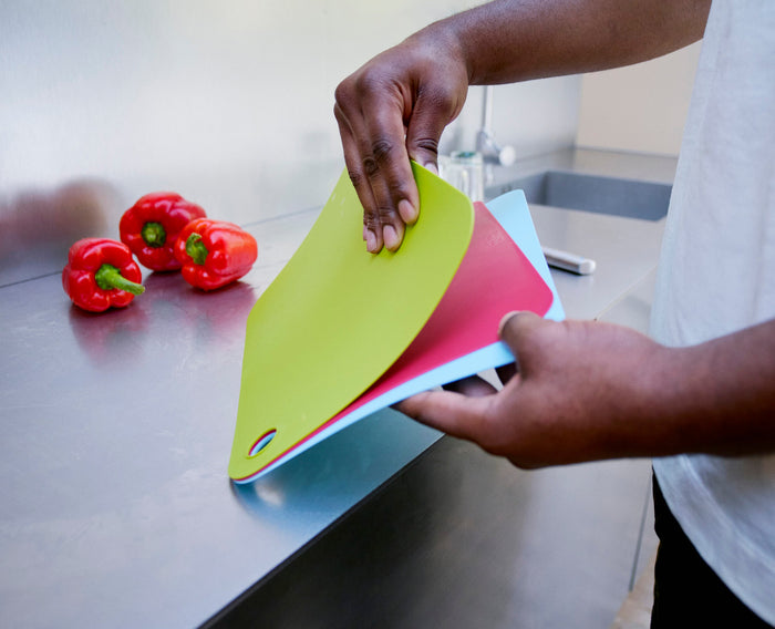 [hidden] [lifestyle] Pop™ 6-piece Multicolour Chopping Mat Set