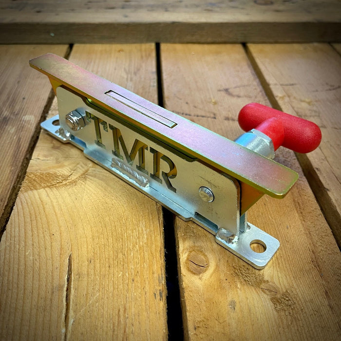 Rapid Release Fire Extinguisher Mount