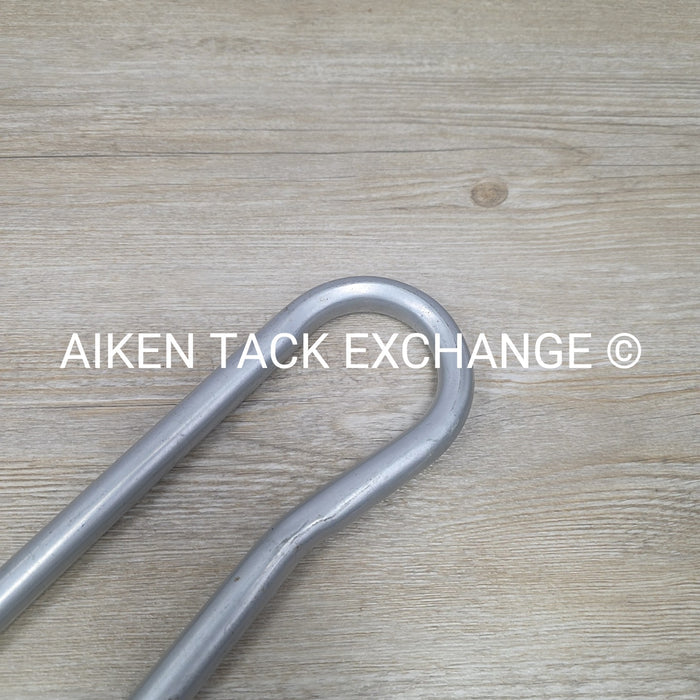 Swinging Metal Blanket Bar Rack with Wall Mounting Bracket