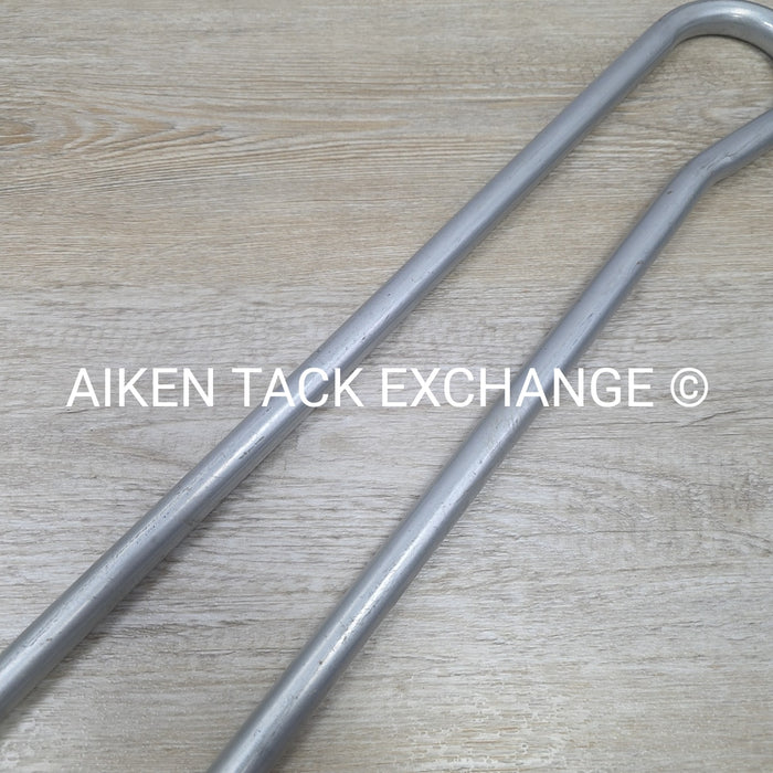 Swinging Metal Blanket Bar Rack with Wall Mounting Bracket