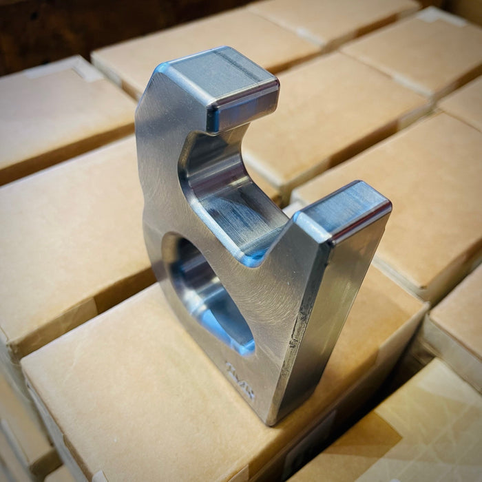 THE RHINO SOFT SHACKLE & D-RING MOUNT