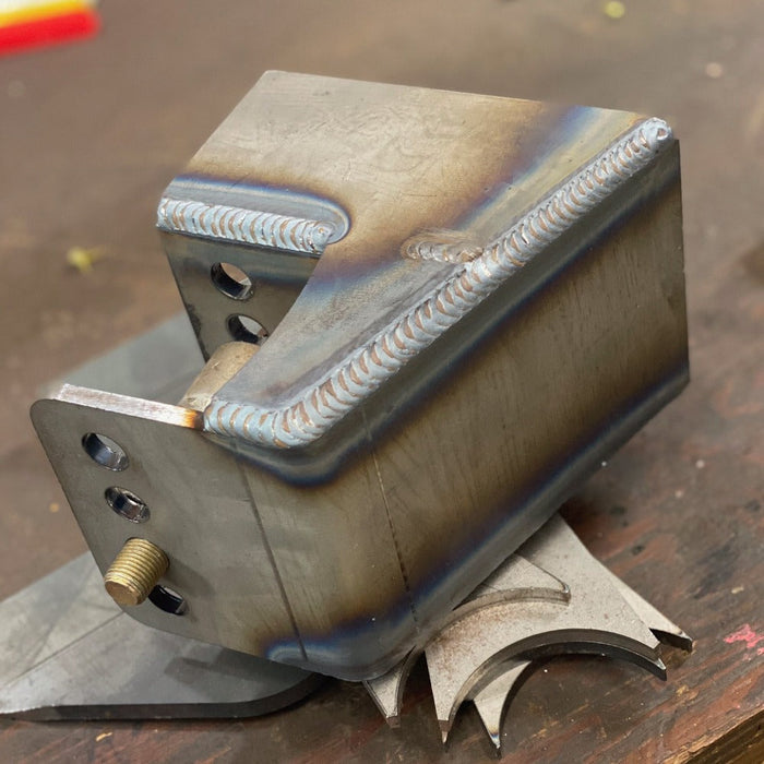 Universal Upper Link Frame Mount