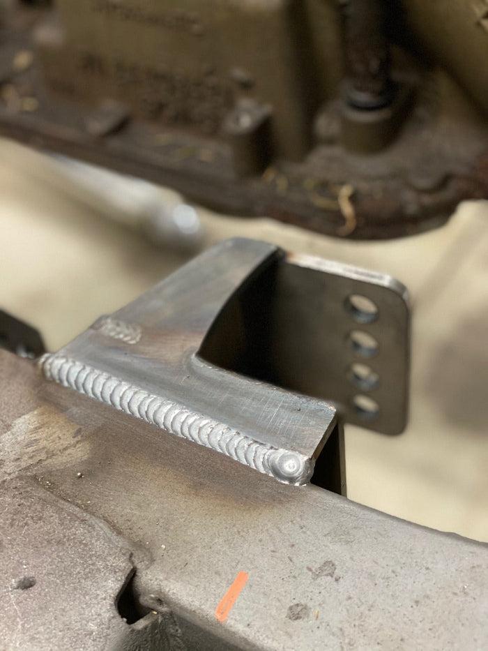 Universal Upper Link Frame Mount