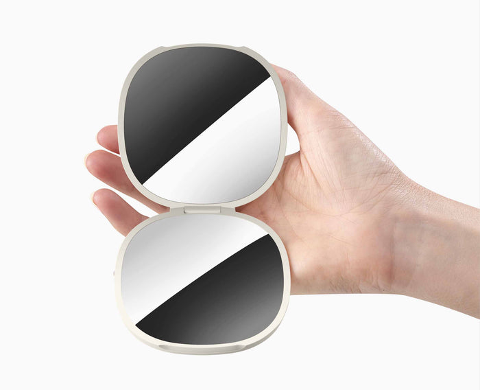 [half-width] Viva 2-in-1 Compact Magnifying Mirror - 75006 - Image 4